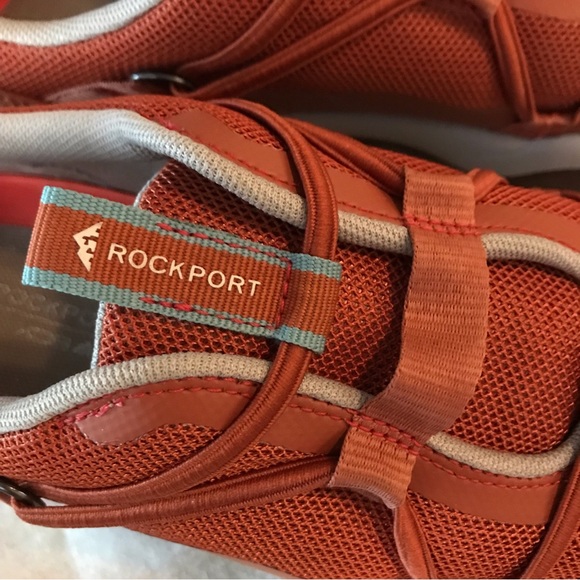 NWOB ROCKPORT WOMEN'S XCS SPRUCE PEAK SLIP-ON TREKKER. Sz 7 - Picture 2 of 8